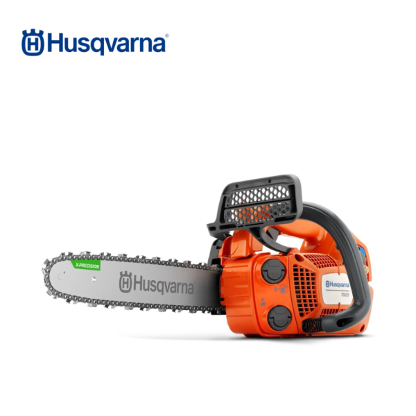 Husqvarna T525 – lightweight, powerful top-handle chainsaw for professional tree care.